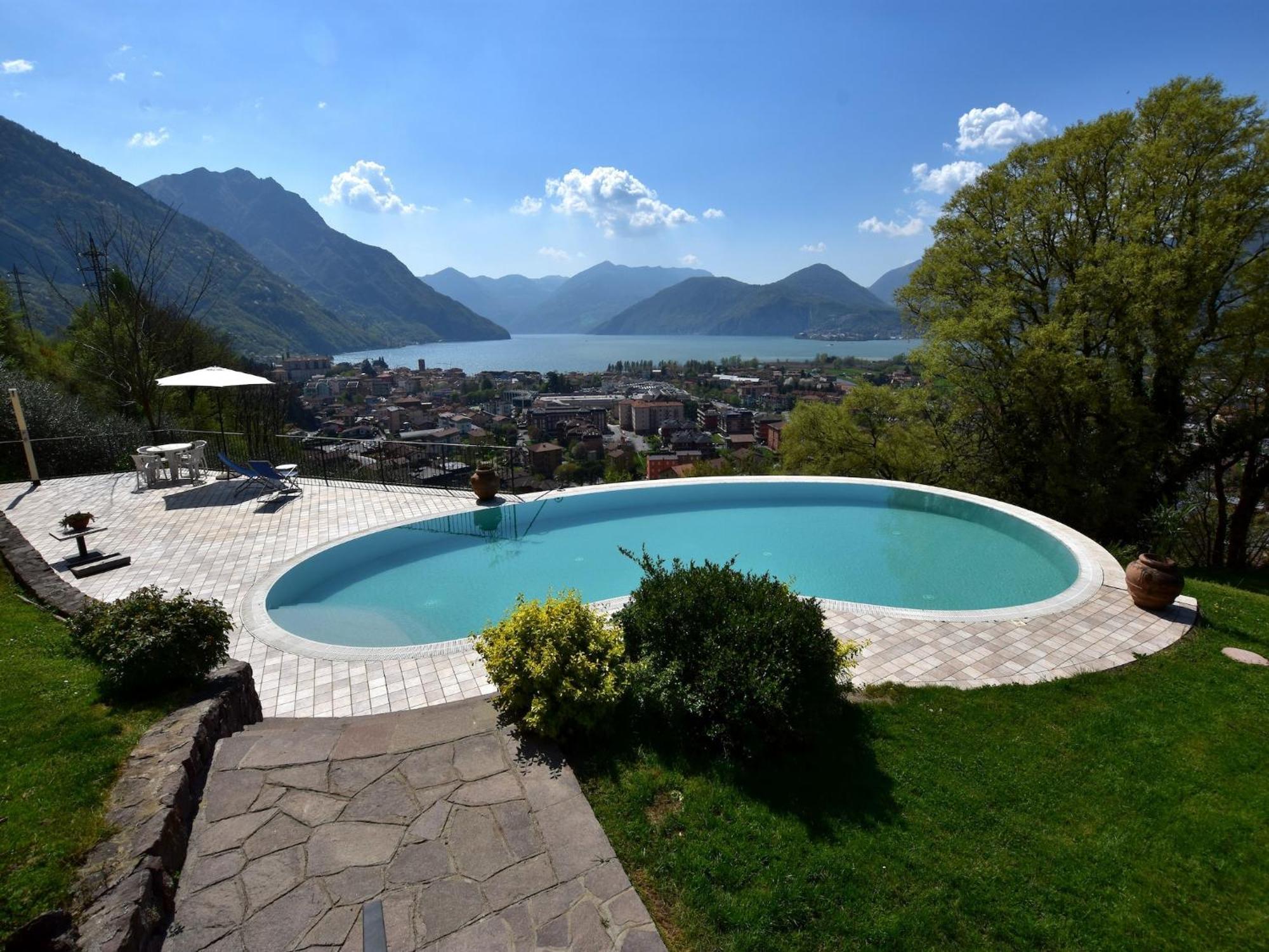 Villa In Pisogne With Pool Garden And Lake View エクステリア 写真