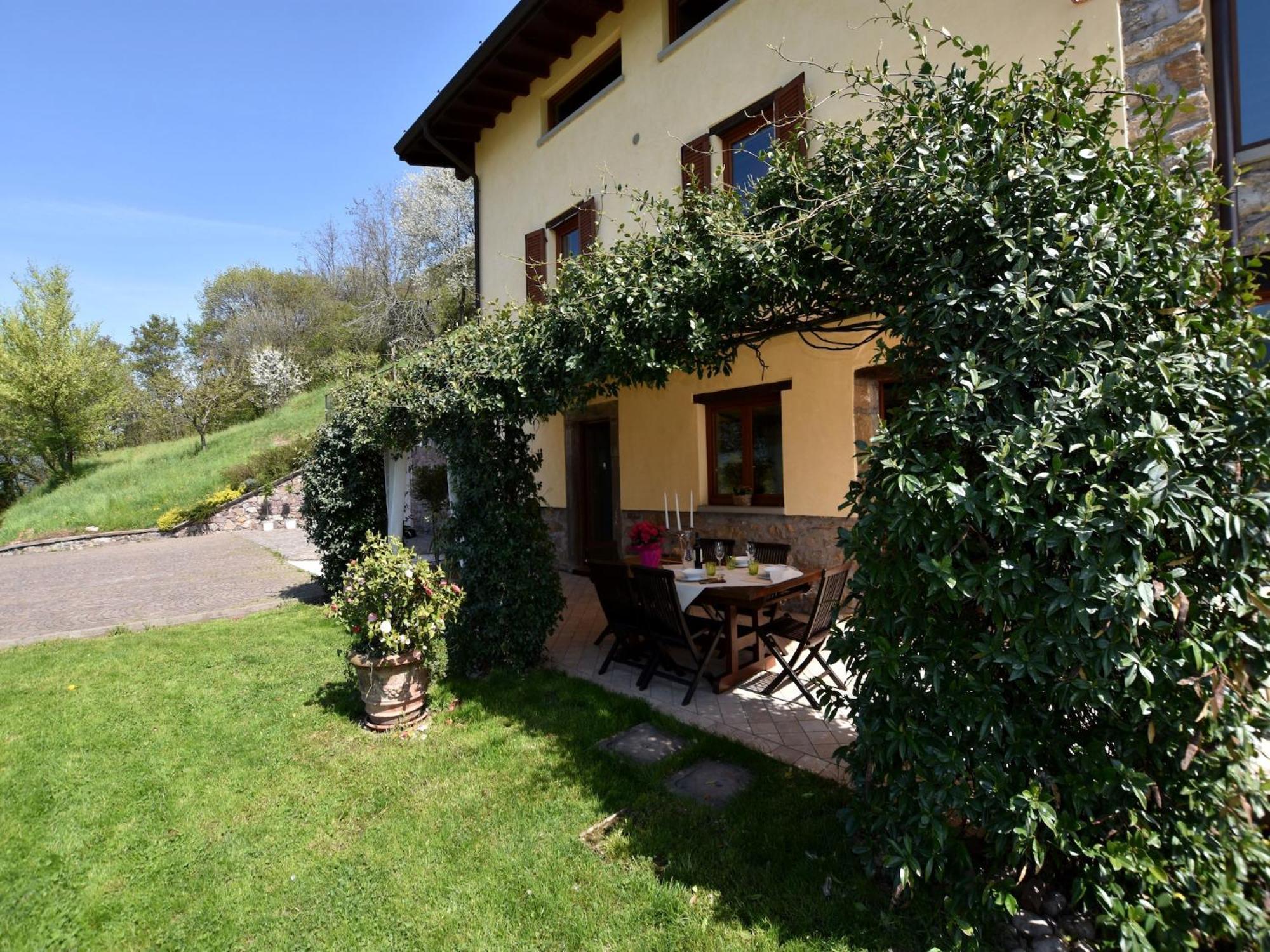 Villa In Pisogne With Pool Garden And Lake View エクステリア 写真