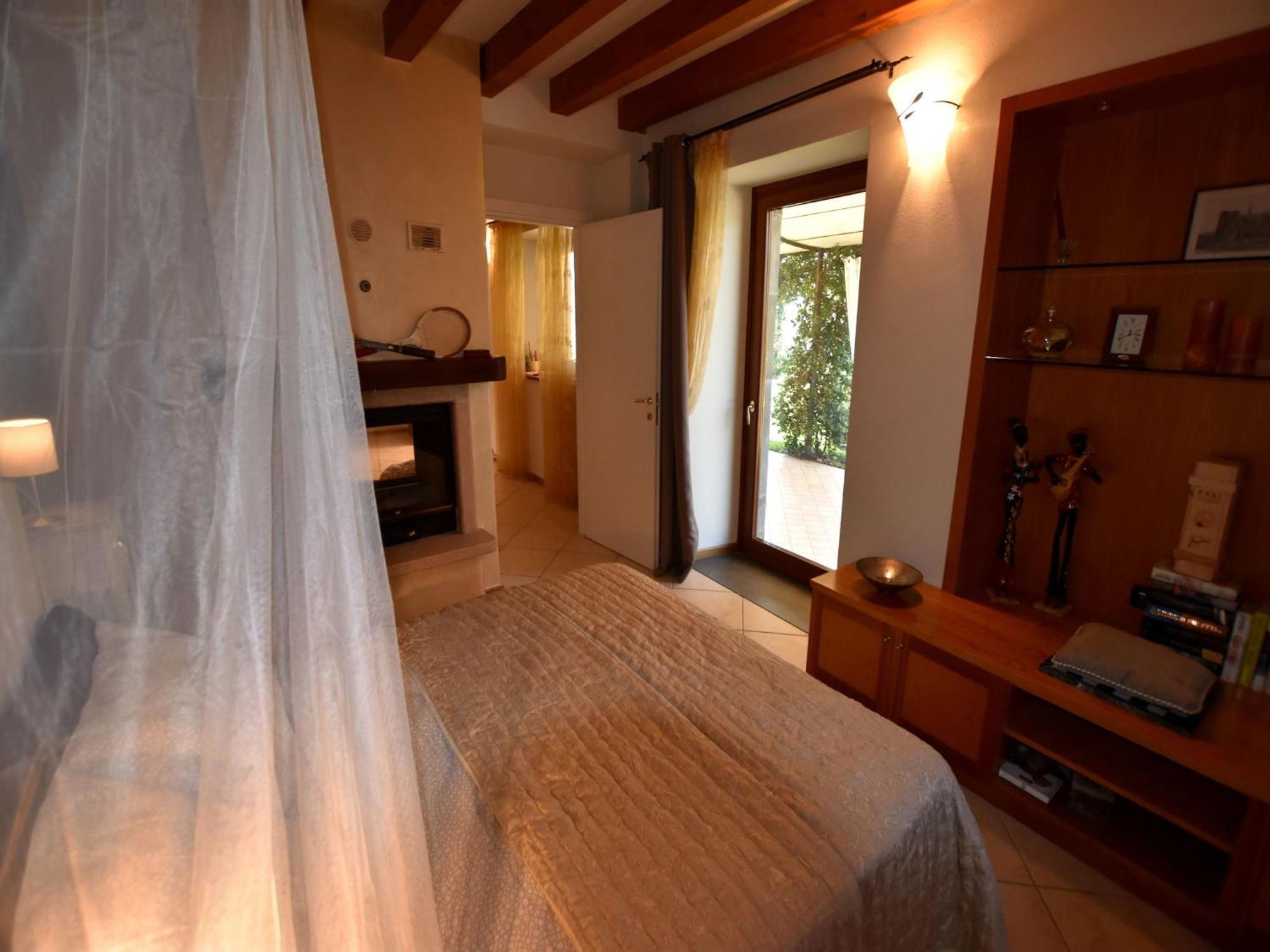 Villa In Pisogne With Pool Garden And Lake View エクステリア 写真