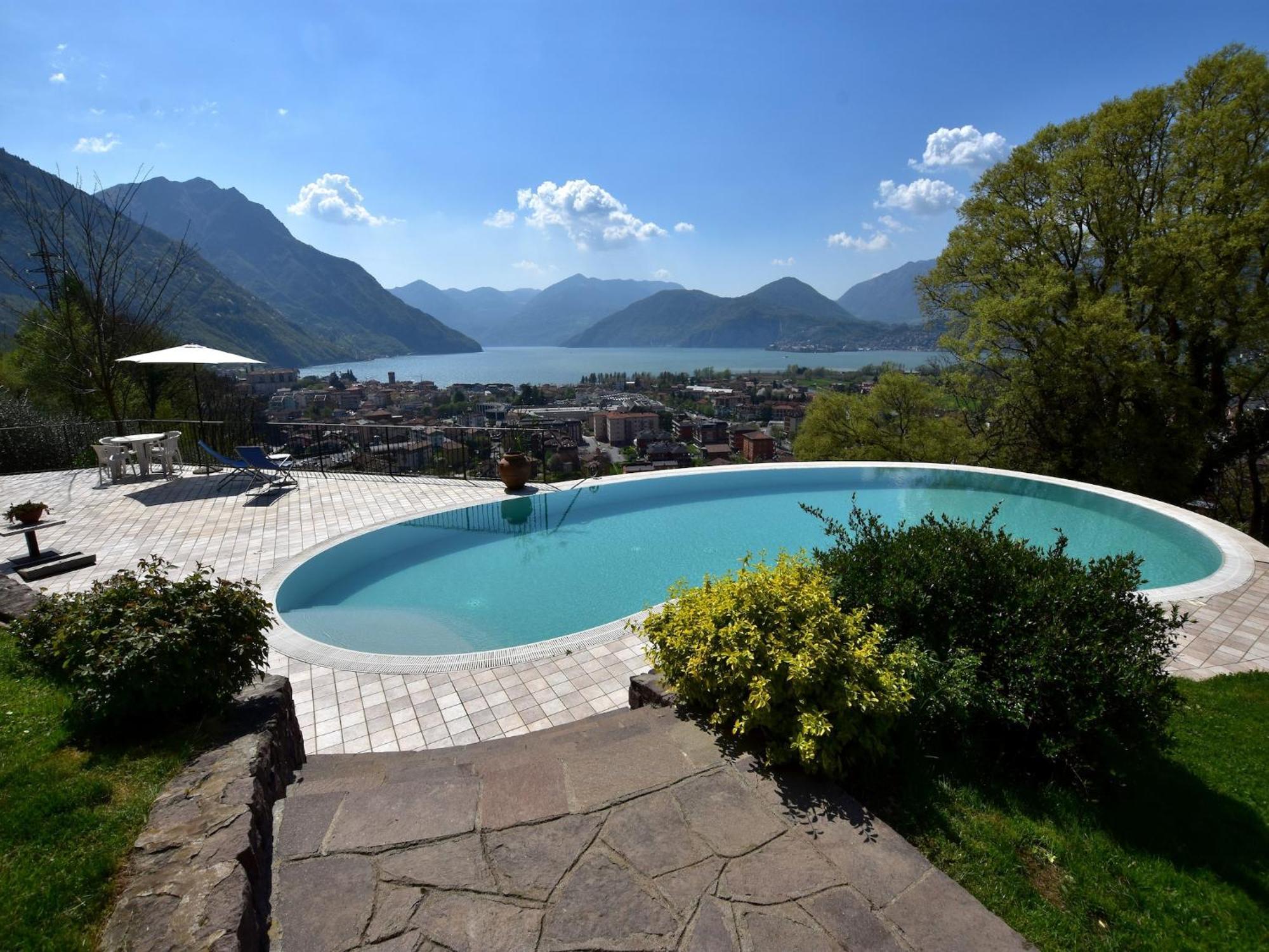 Villa In Pisogne With Pool Garden And Lake View エクステリア 写真