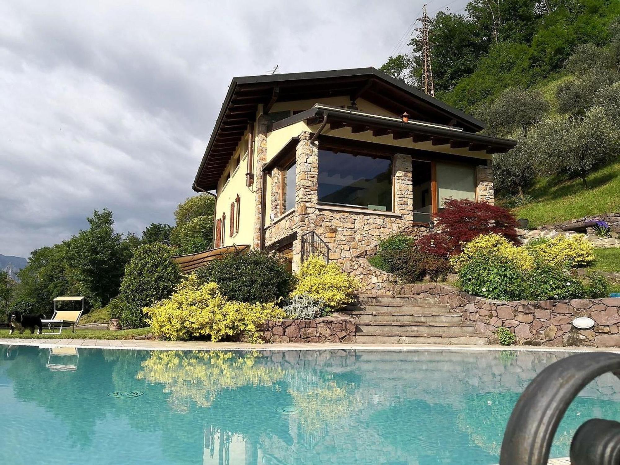 Villa In Pisogne With Pool Garden And Lake View エクステリア 写真